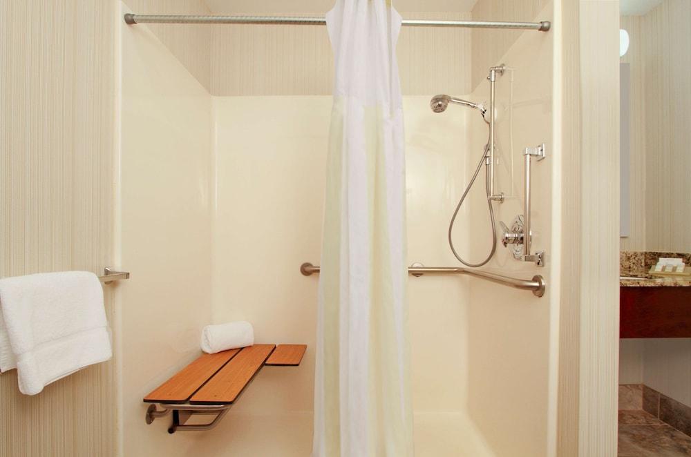Hilton Garden Inn Columbus Airport photo 30