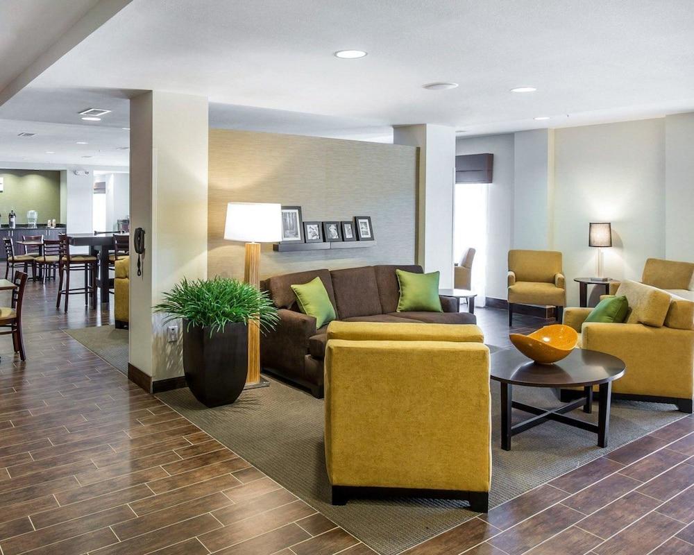 MainStay Suites Cartersville - Emerson Lake Point photo 3