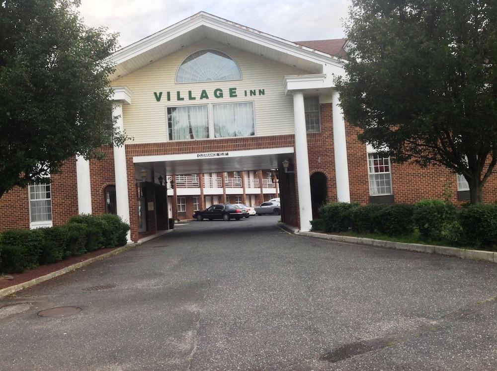 Village Inn photo 10