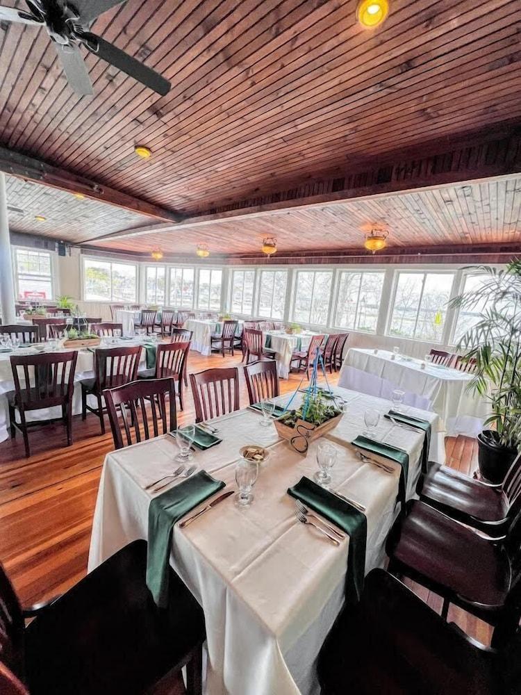 The Glen Cove Hotel & Restaurant photo 34