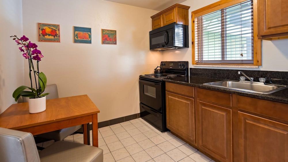 Best Western Ptarmigan Lodge photo 37