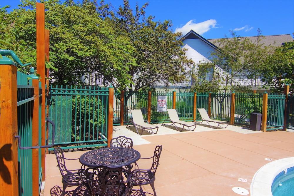 Annabell Gardens photo 37