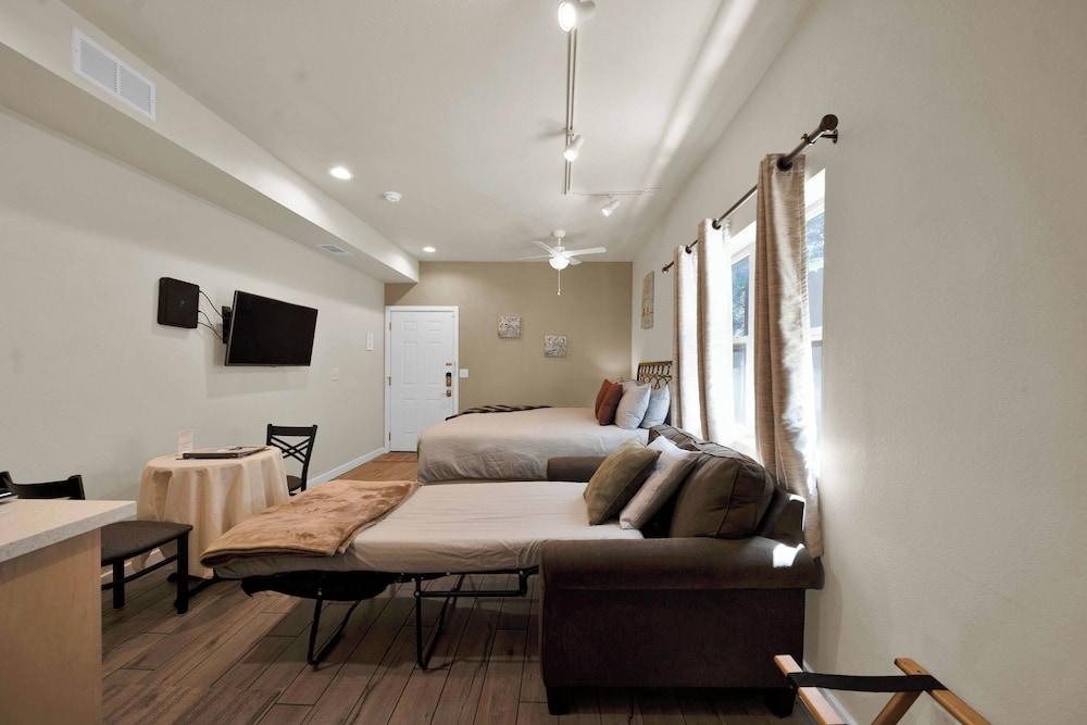 The Inn at Shasta Lake photo 60