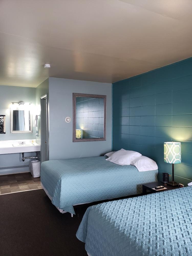 Viking Inn photo 8