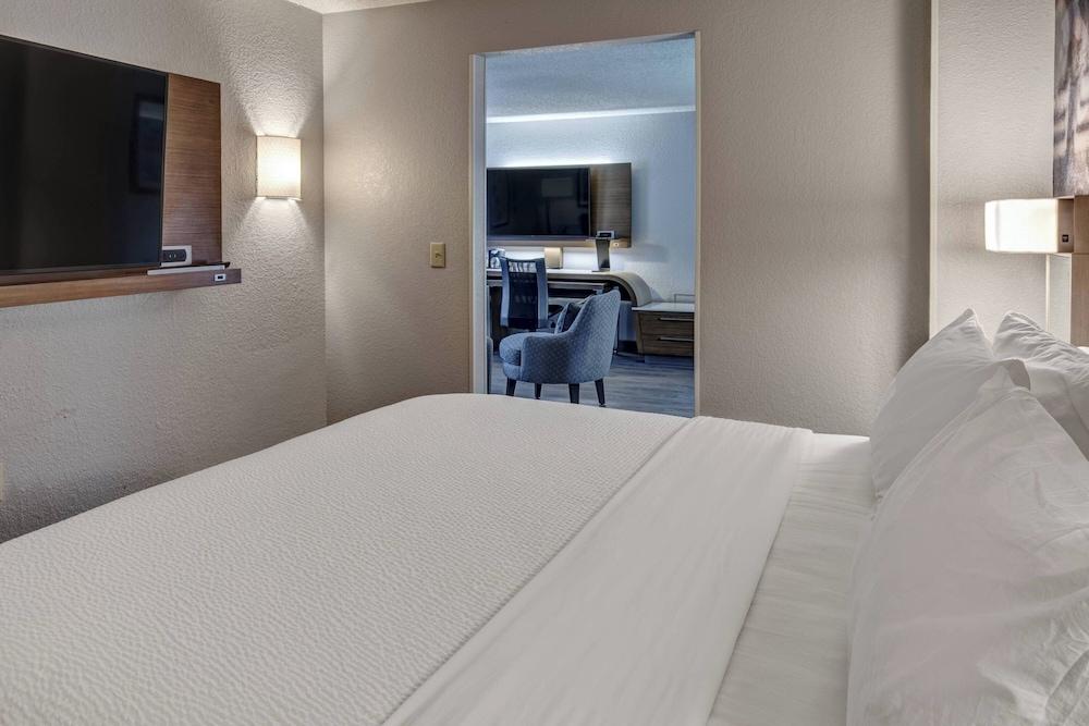 Courtyard By Marriott Vanderbilt-West End photo 13