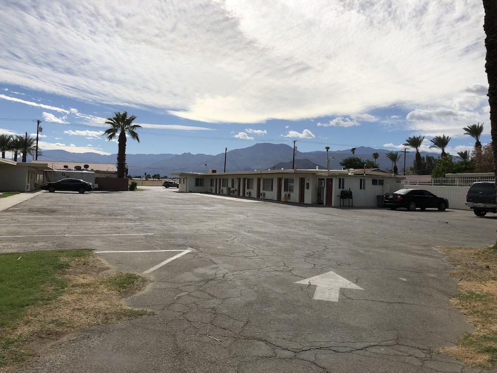 Western Sands Motel photo 7