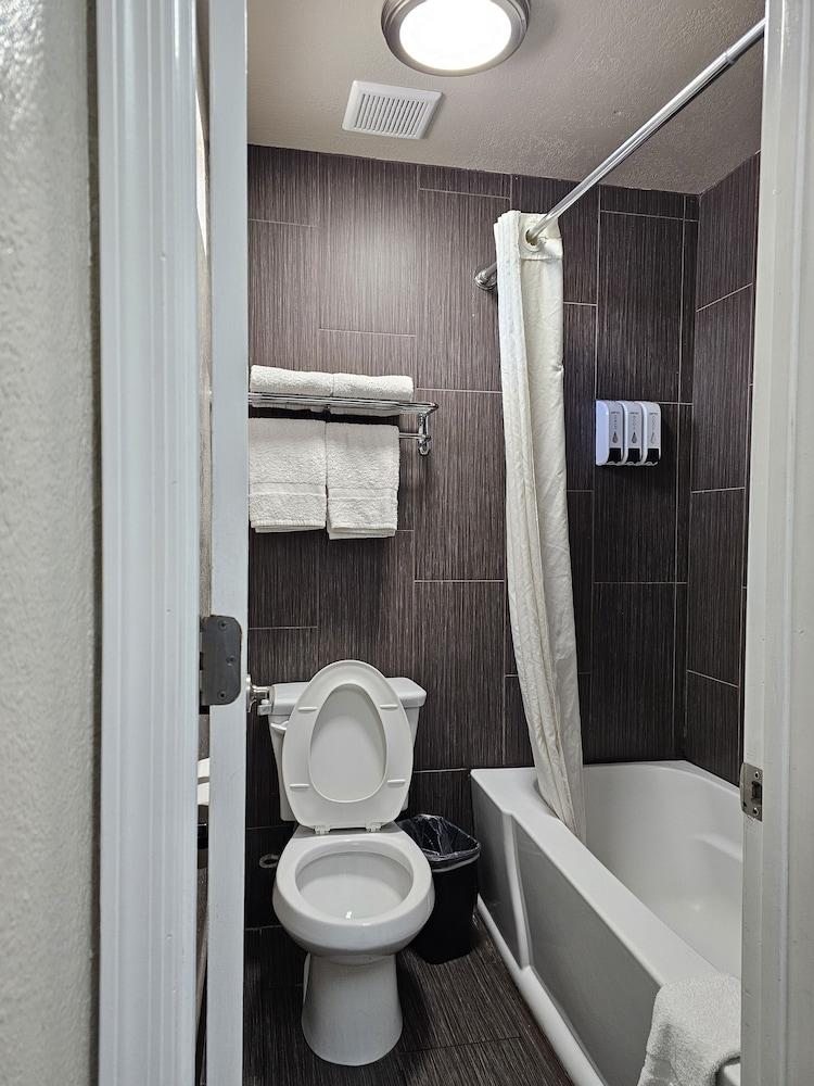 Canyon Inn Motel photo 14