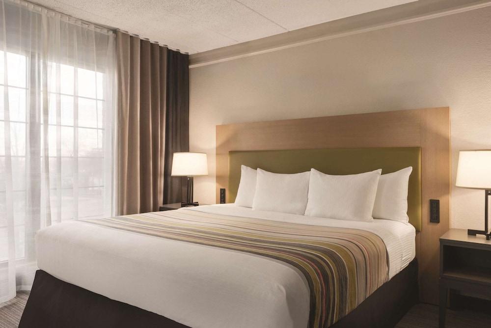Country Inn & Suites by Radisson, Hoffman Estates, IL photo 18