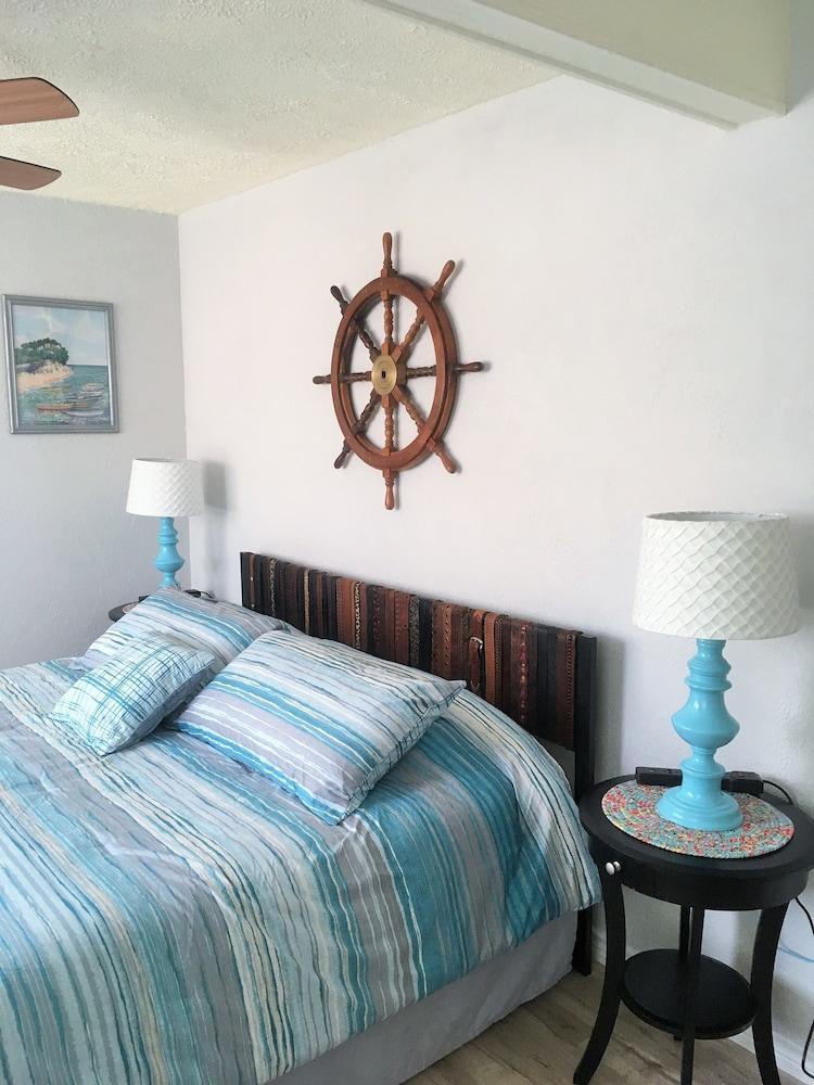 Capri Beach Hotel photo 27