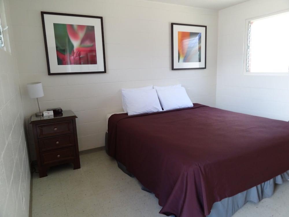 Tip Top Motel Cafe & Bakery photo 21