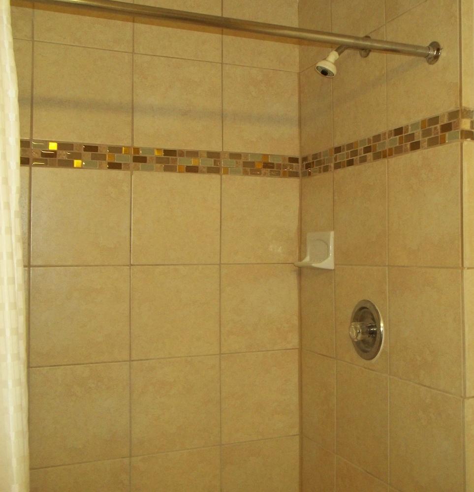 Royal Motel photo 11