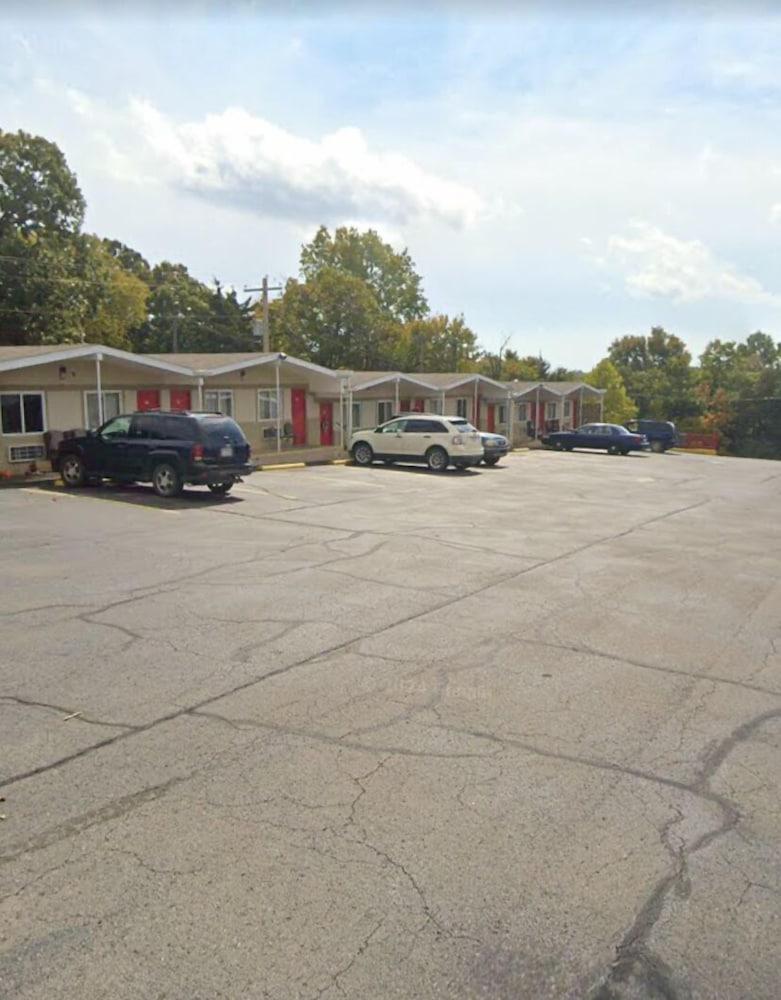 St Roberts Towne & Village Extended Stay photo 5