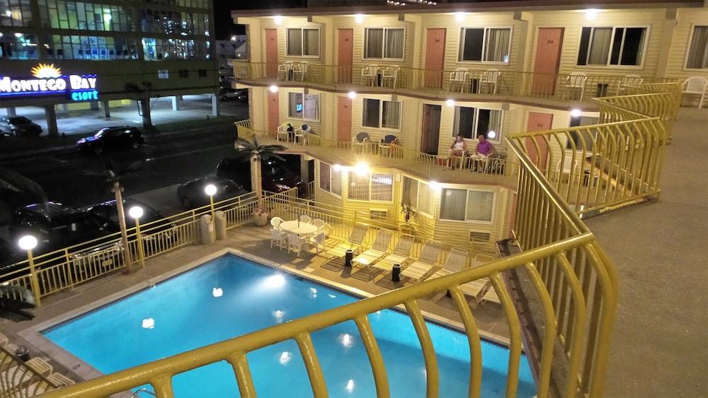 Golden Rail Motel photo 7