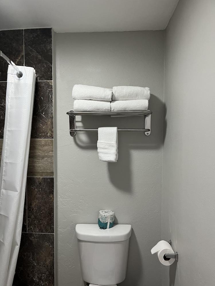 Sunglow Hotel photo 43