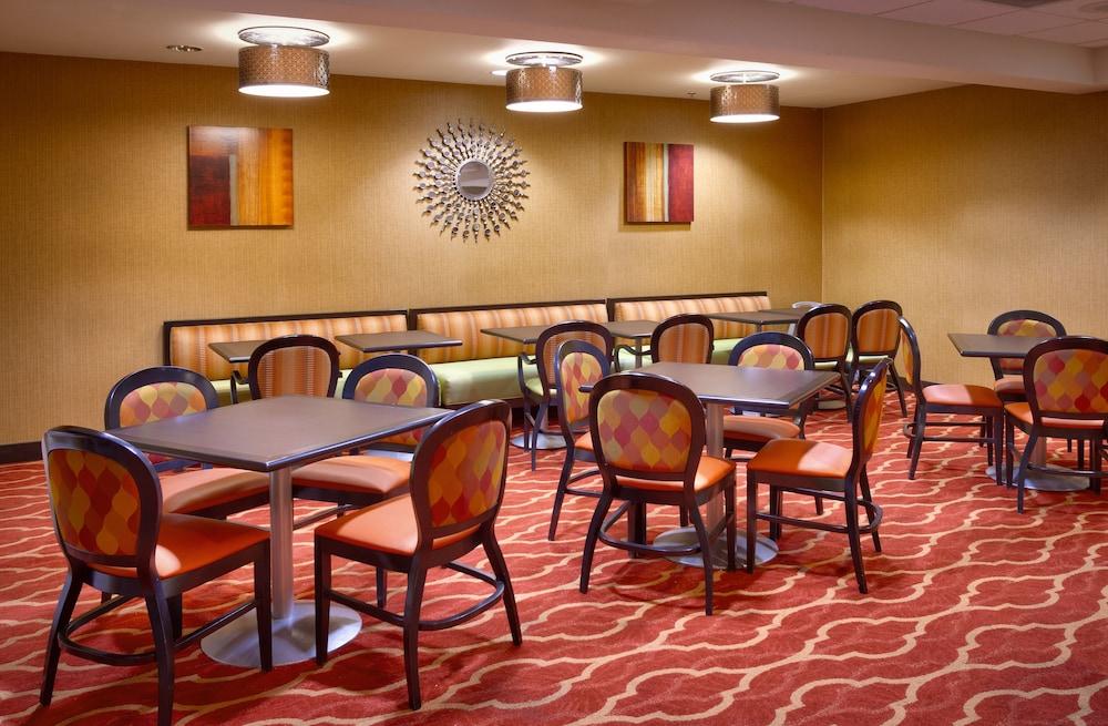 Hampton Inn & Suites by Hilton Mesquite photo 19