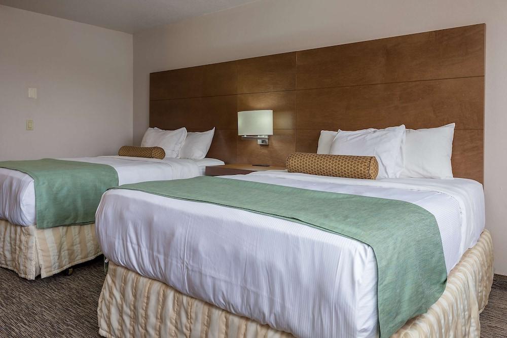 Shilo Inn Hotel & Suites - Yuma photo 7