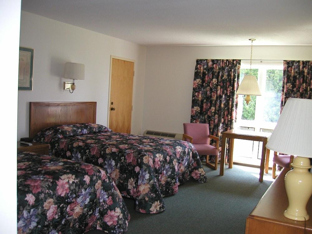 T-Bird Motor Inn photo 9