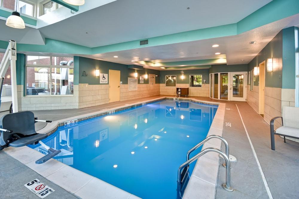 Holiday Inn Express & Suites Schererville by IHG photo 17