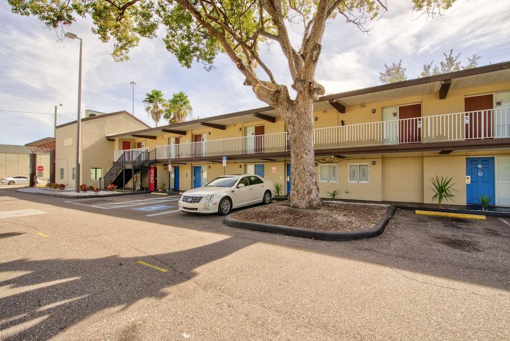 Clearwater Hotel photo 90