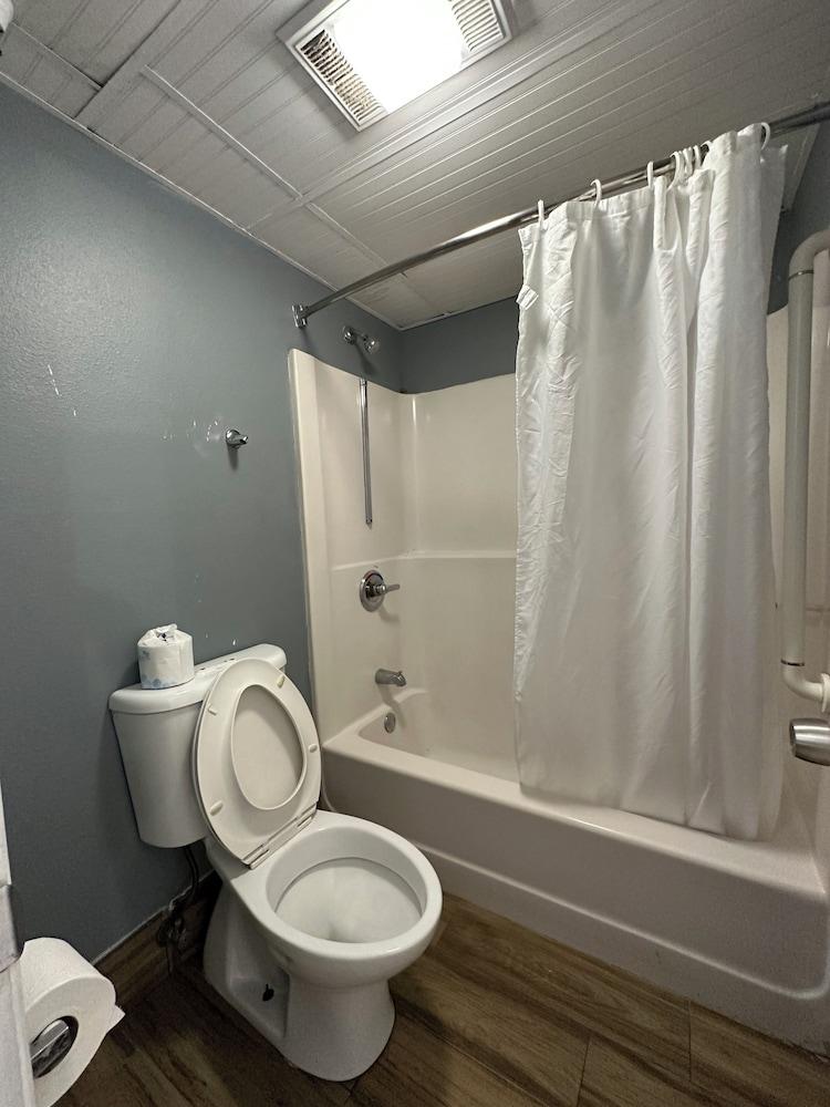 Home Suites Hill Country photo 22