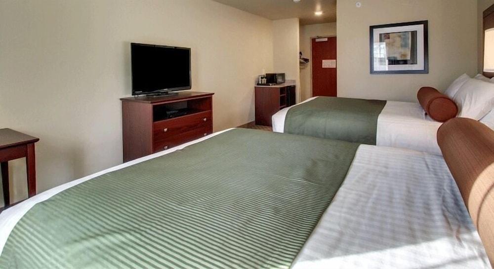 Cobblestone Inn & Suites - Altamont photo 38