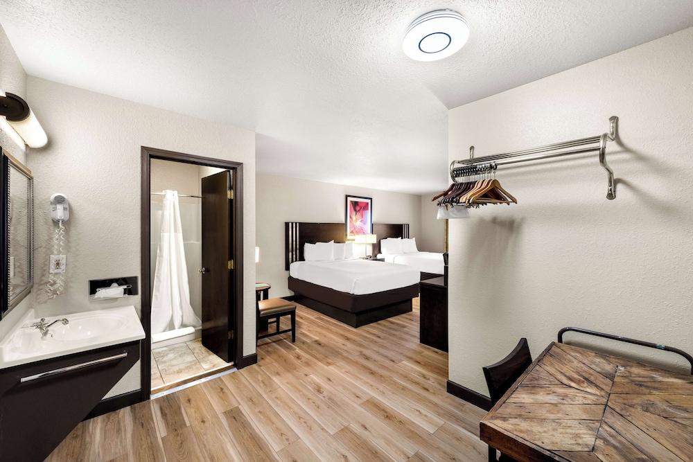 Americas Best Value Inn Marquette photo 14