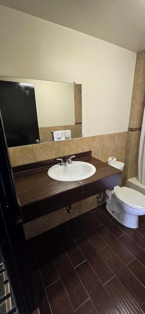 Royal Budget Inn photo 7