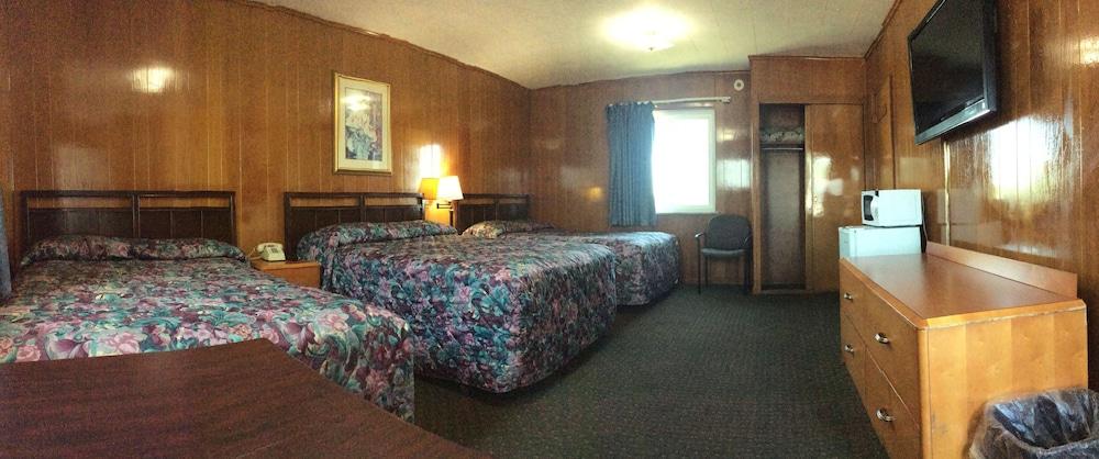 Kenwood Motel photo 2