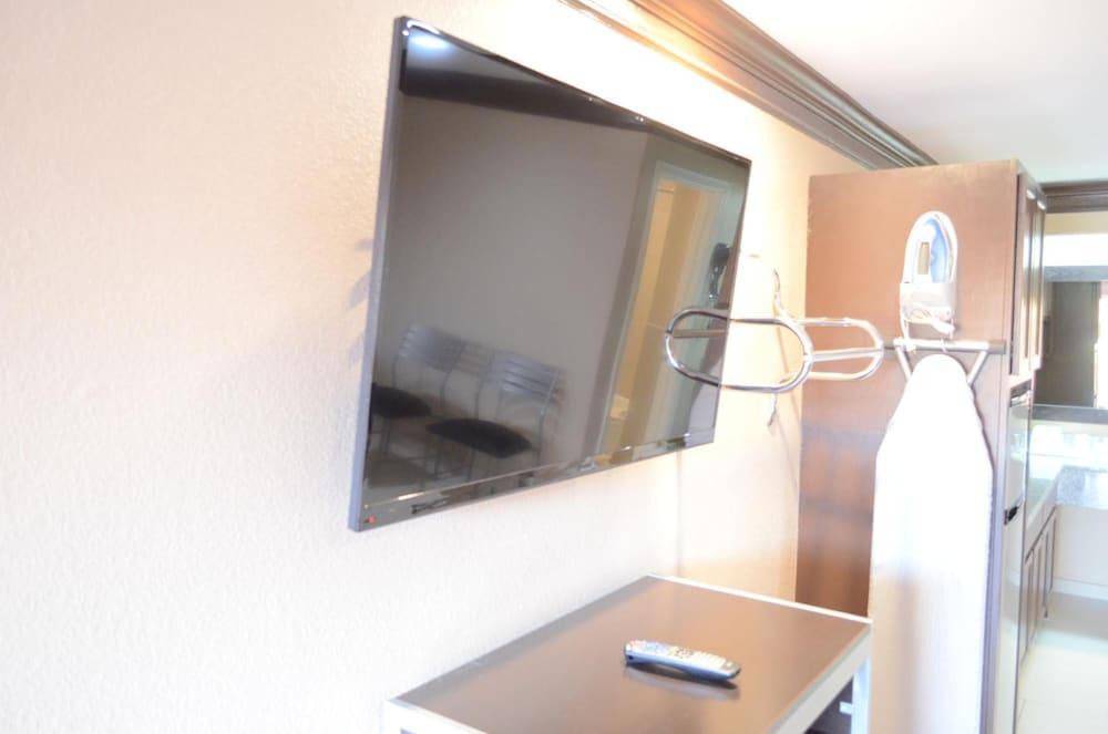 Regency Inn photo 5
