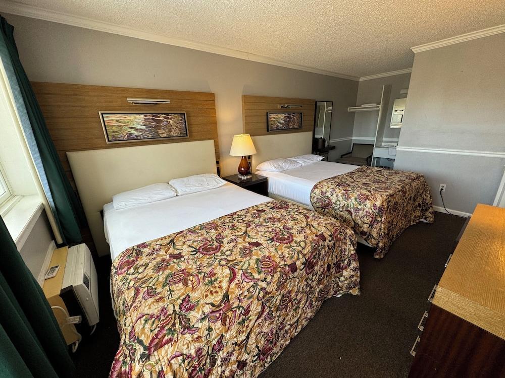 Bay Breeze Motel photo 4
