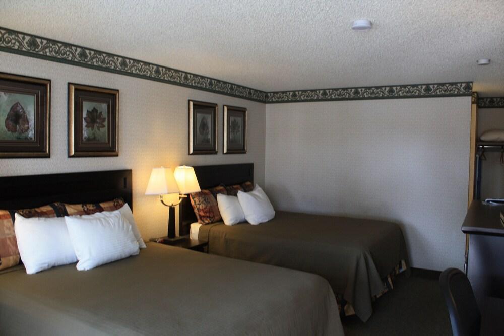 Holiday Motel photo 11