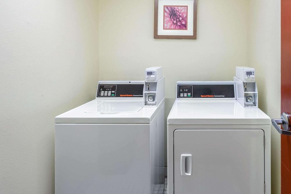 La Quinta Inn & Suites by Wyndham Jacksonville Mandarin photo 27
