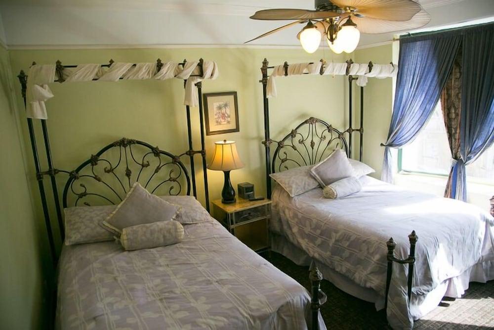 Fitzgerald Hotel photo 6