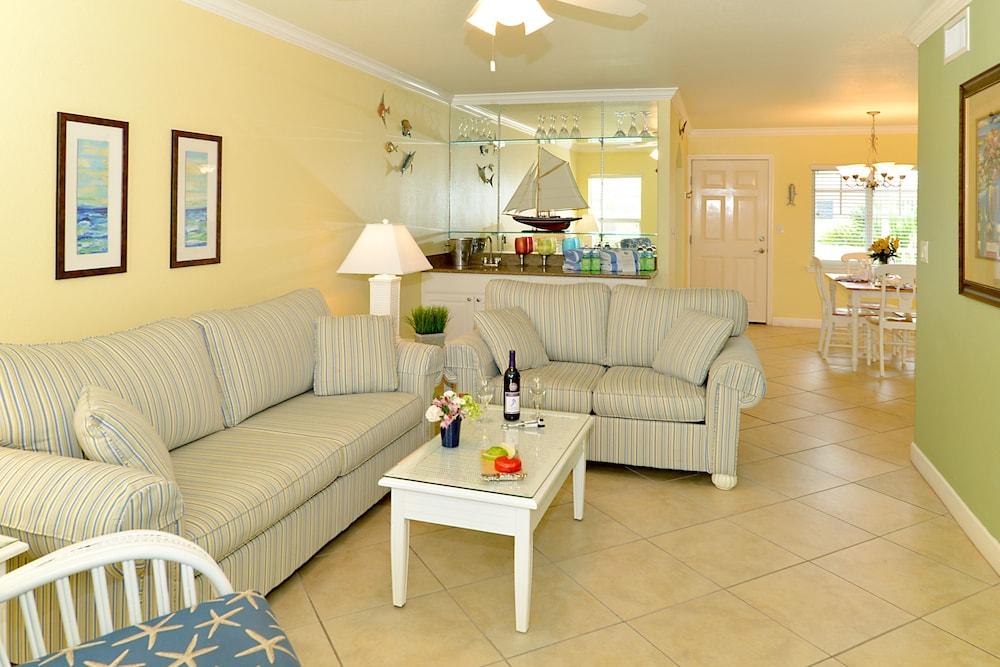 Barefoot Beach Resort photo 36