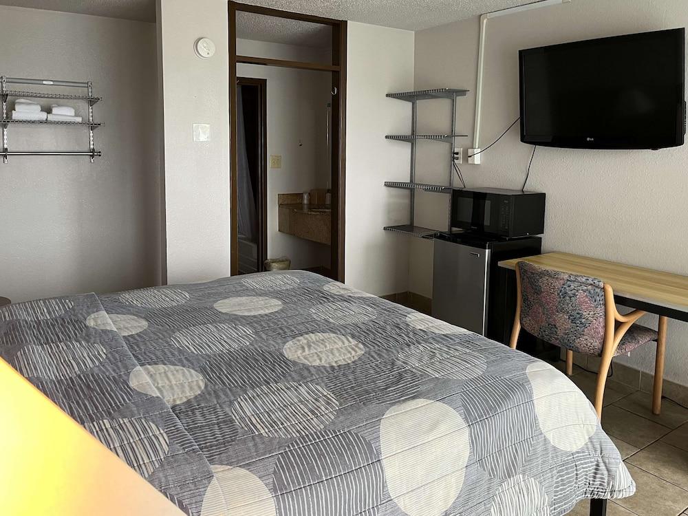Motel 6 Mesquite, TX – Town East photo 20