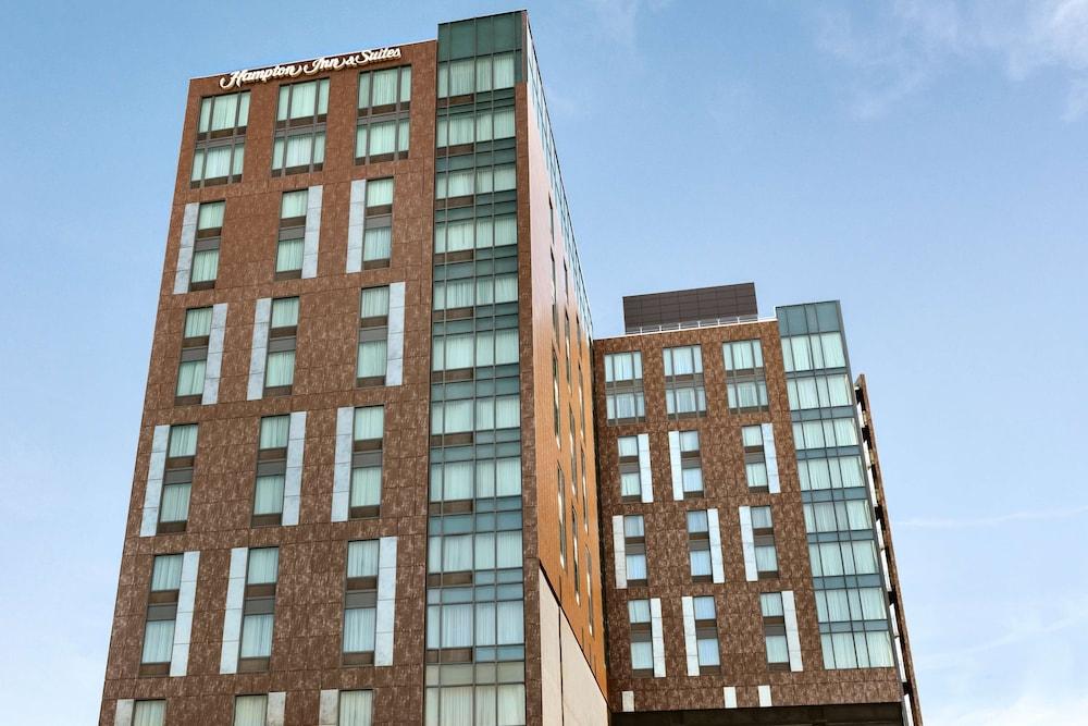 Hampton Inn & Suites Washington DC-Navy Yard photo 48
