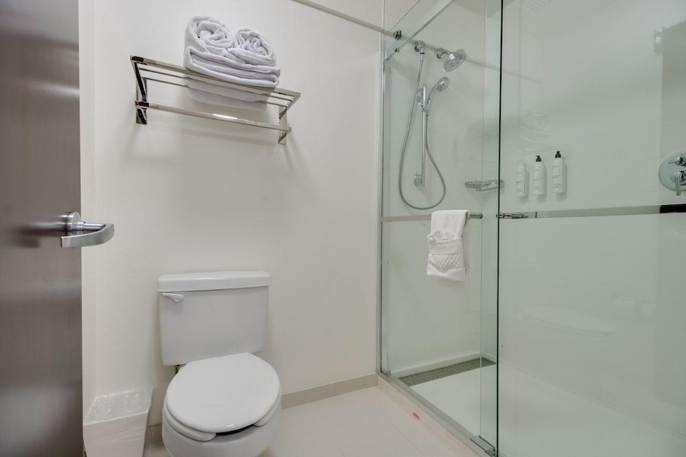 SpringHill Suites by Marriott Dallas NW Hwy/I35E photo 26