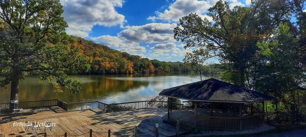 Paddle Wheel Inn photo 24