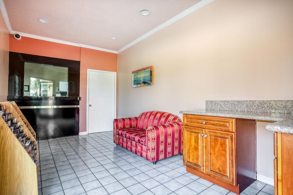 Passport Inn Whittier photo 9