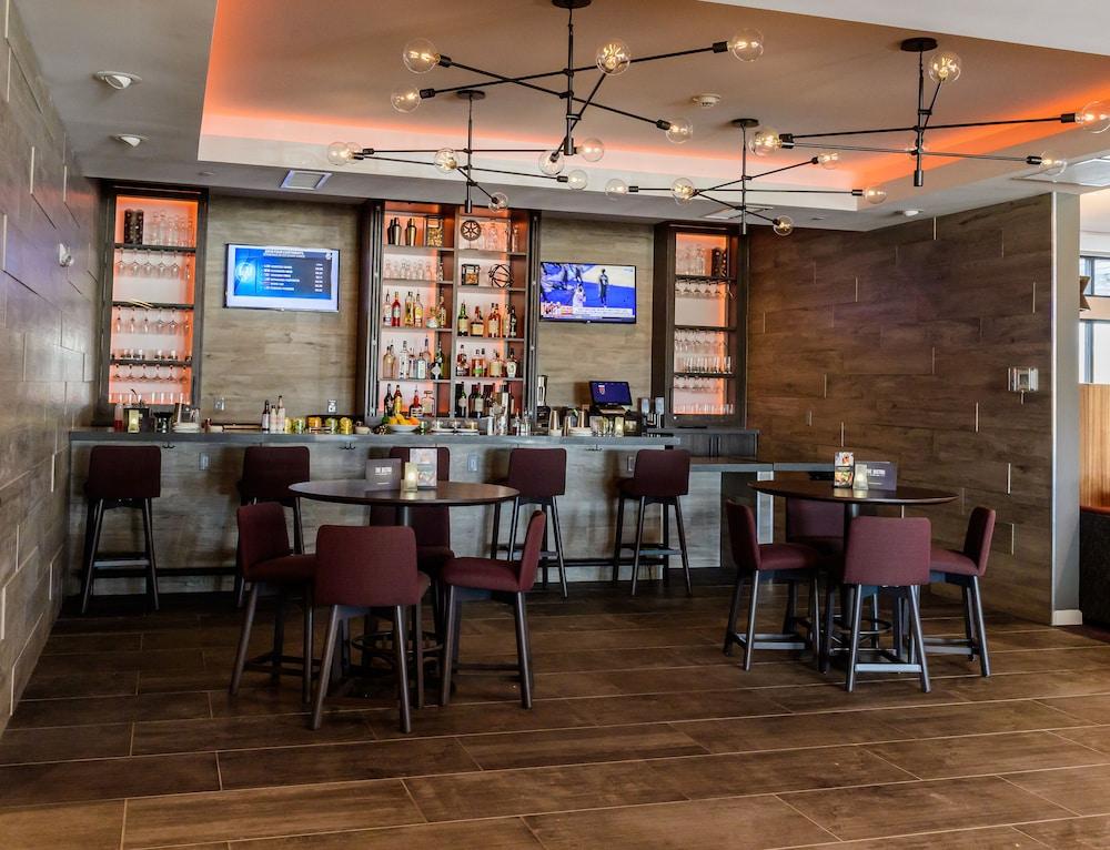 Courtyard by Marriott Lake Jackson photo 43