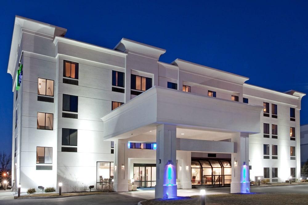 Holiday Inn Express Fishkill-Mid Hudson Valley by IHG photo 75