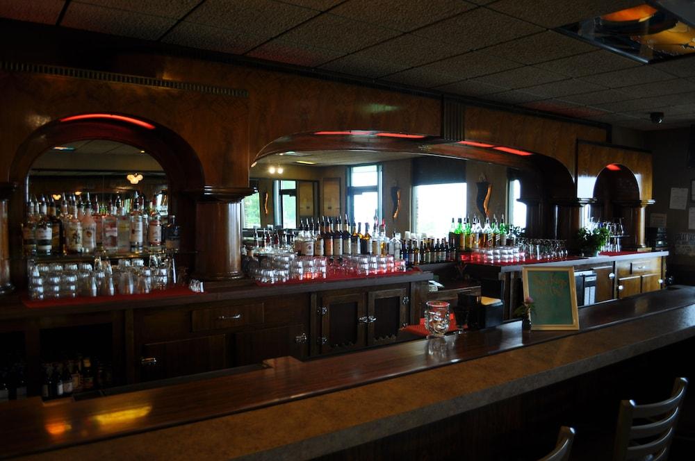 The Washburn Inn - On the Lake photo 15