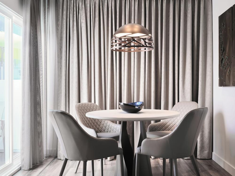 Sunset Marquis photo 19