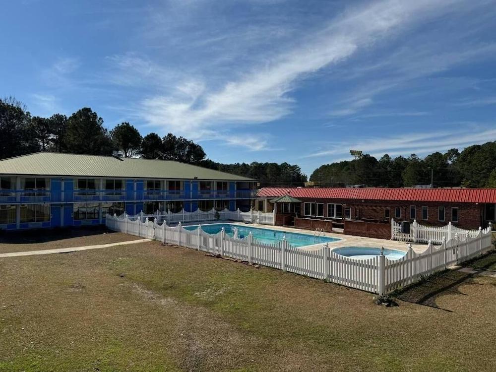 Guest Inn photo 5