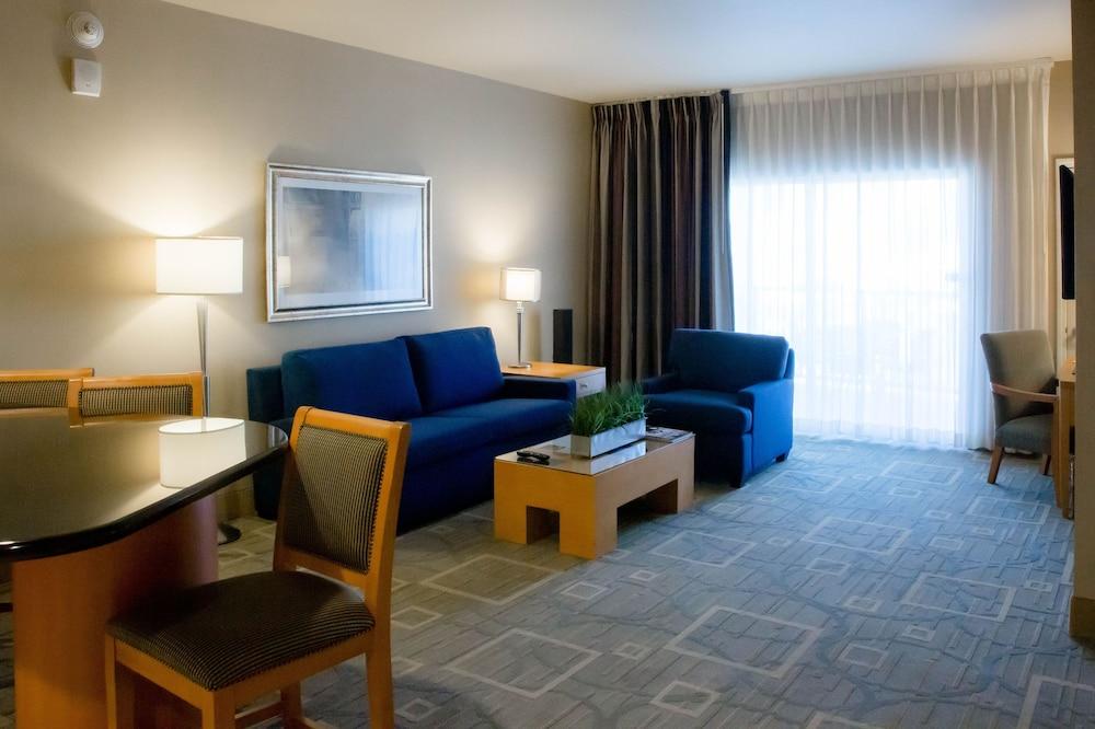 The Platinum Hotel photo 21