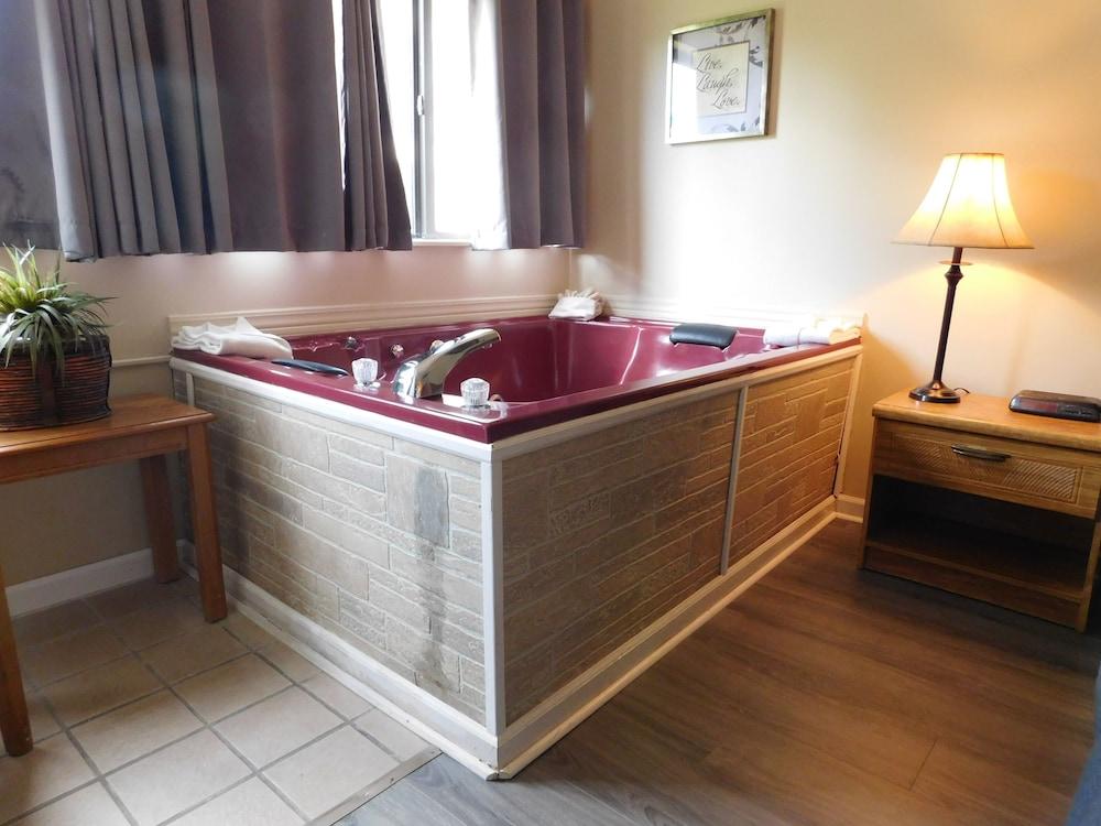 Laurel Inn Condominium photo 37