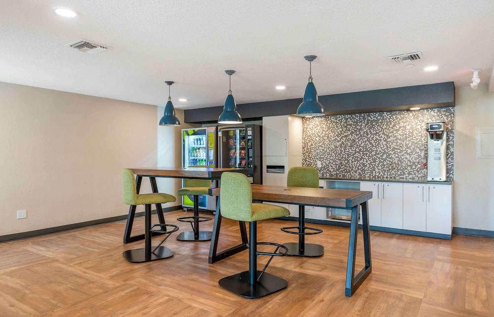 Extended Stay America Premier Suites Ft Lauderdale CypressCk photo 31