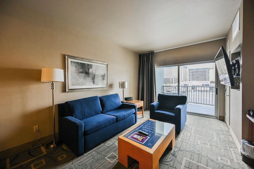 StripViewSuites at Platinum photo 18