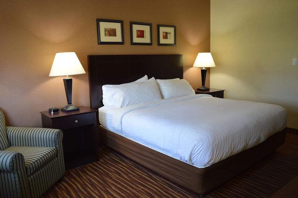 First Choice Inns at the Swell photo 12