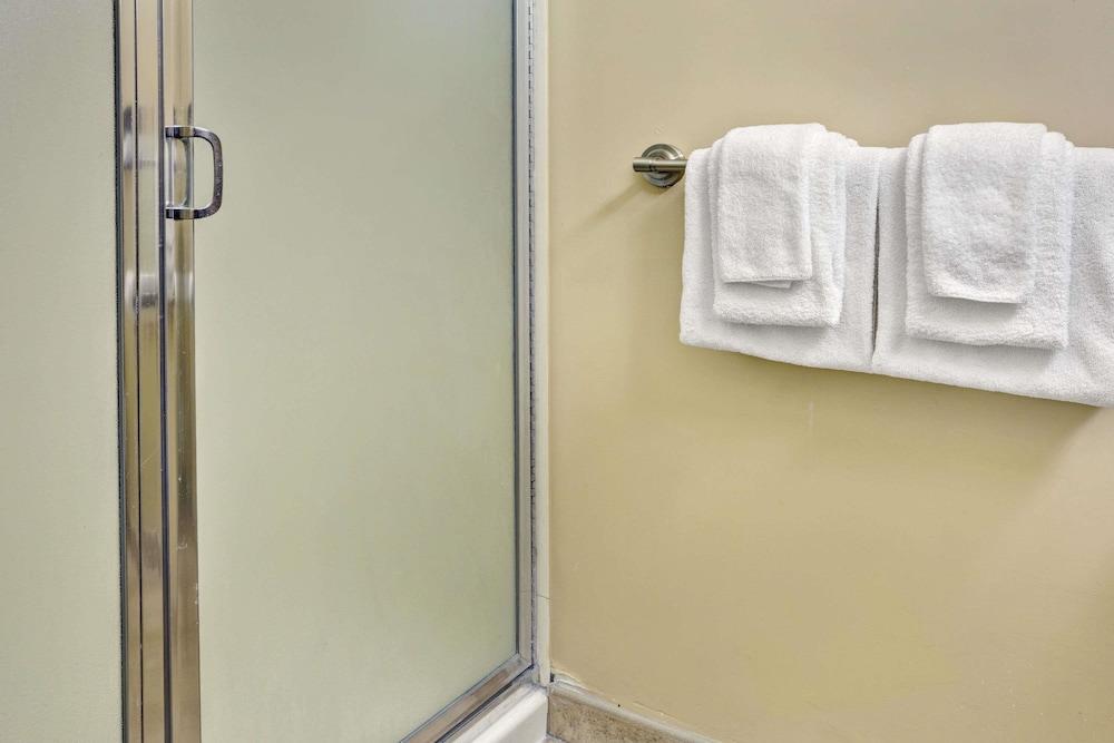 Travelodge by Wyndham Presidio San Francisco photo 66